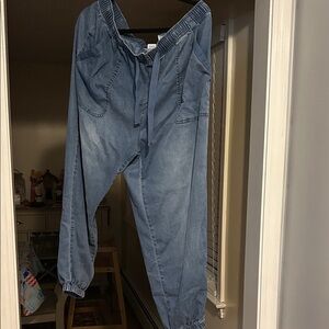 Time and Tru Women's Blue Jeans